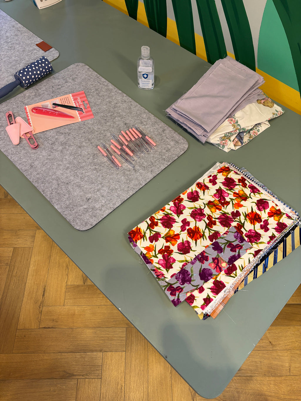 PATCH APPLIQUE UPCYCLE WORKSHOP ★ FRIDAY 29th May (EVENING 6-8.30PM)