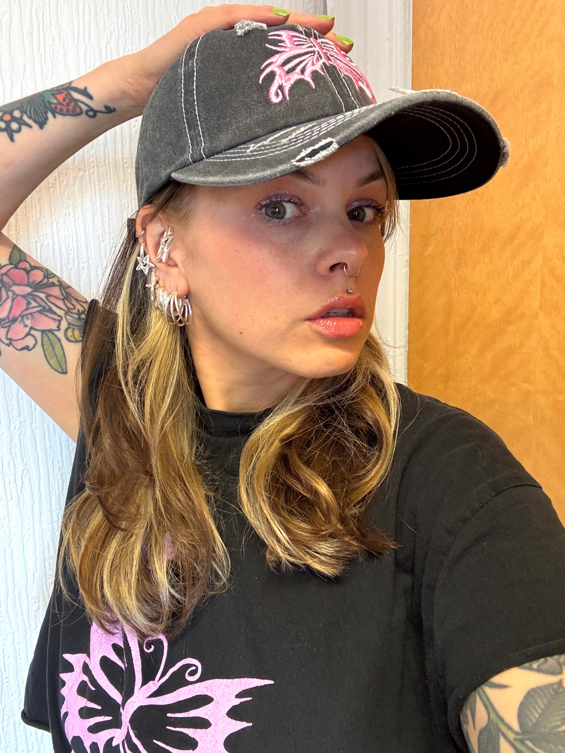 𝓟𝓲𝓷𝓴 𝓑𝓾𝓽𝓽𝓮𝓻𝓯𝓵𝔂 𝓒𝓪𝓹 ★ 𝙽𝚎𝚠 𝙲𝚘𝚕𝚕𝚎𝚌𝚝𝚒𝚘𝚗