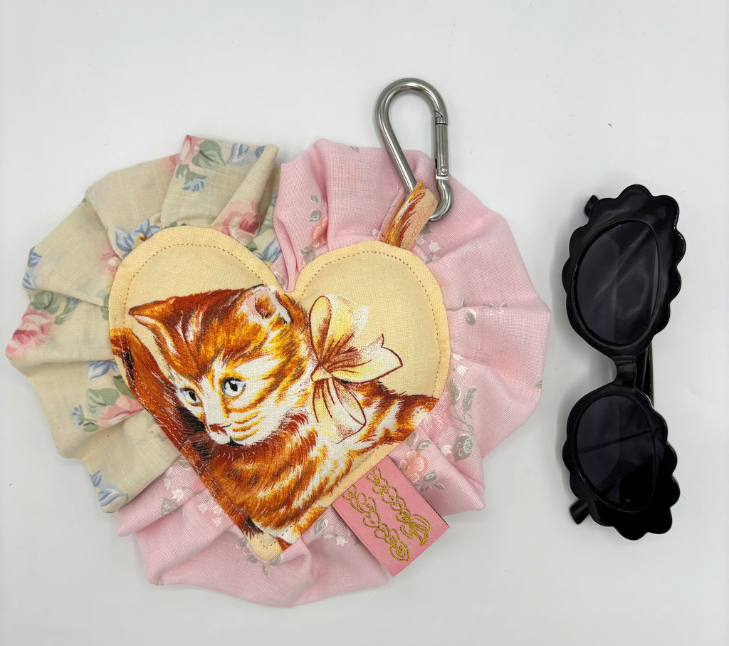 ☆ 𝘝𝘪𝘯𝘵𝘢𝘨𝘦 𝘒𝘪𝘵𝘵𝘦𝘯 𝘏𝘦𝘢𝘳𝘵 𝘊𝘩𝘢𝘳𝘮 ☆ 𝒩𝑒𝓌 𝒞𝑜𝓁𝓁𝑒𝒸𝓉𝒾𝑜𝓃