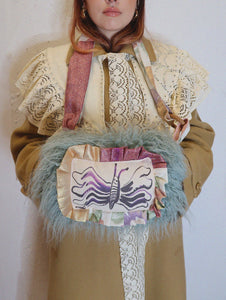 AW21 ☆  SMILEY BUtteRFLY Hand Warmer ☆