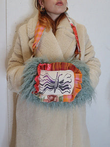 AW21 ☆ HAPPY BUTTERFLY Hand Warmer ☆
