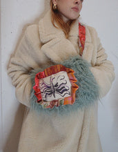 AW21 ☆ HAPPY BUTTERFLY Hand Warmer ☆
