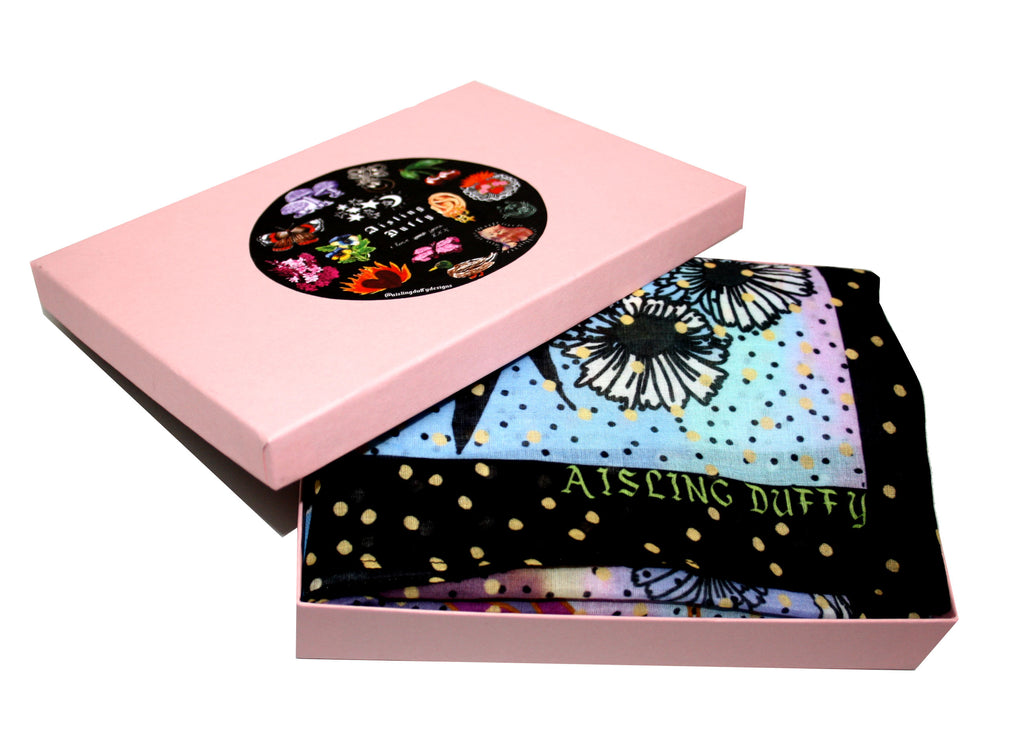 ☆ 𝘉𝘭𝘰𝘰𝘮𝘴𝘥𝘢𝘺 𝘚𝘤𝘢𝘳𝘧 ☆ 128𝘤𝘮 𝘹 128𝘤𝘮